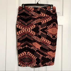 NWOT LuLaRoe Cassie Pencil Skirt SZ L
